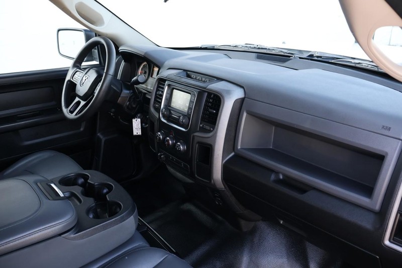 Ram 2500 Vehicle Full-screen Gallery Image 25