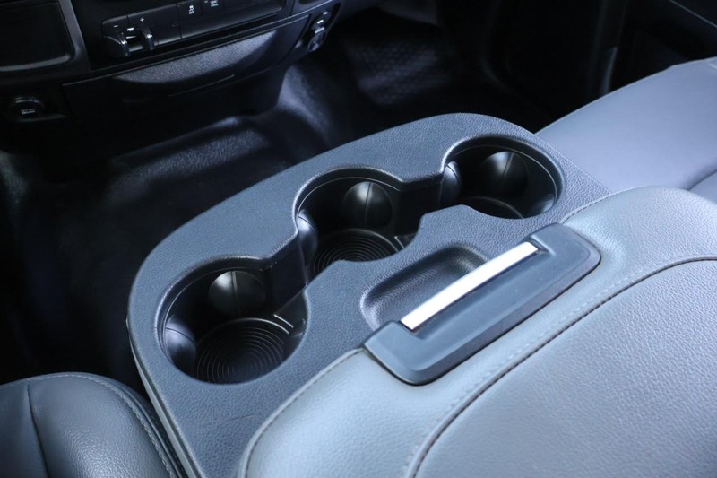 Ram 2500 Vehicle Full-screen Gallery Image 40