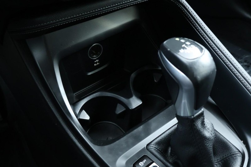 BMW X1 Vehicle Full-screen Gallery Image 38