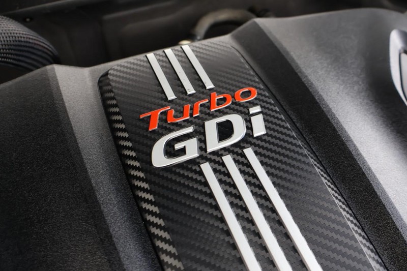 Genesis G80 Vehicle Full-screen Gallery Image 15