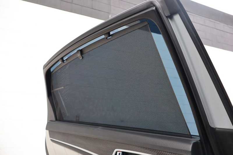 Genesis G80 Vehicle Full-screen Gallery Image 27