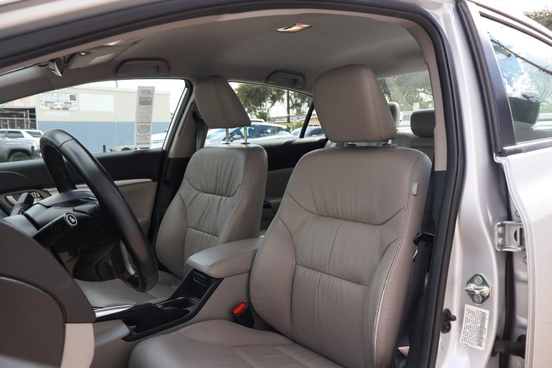 Honda Civic Hybrid Vehicle Full-screen Gallery Image 19