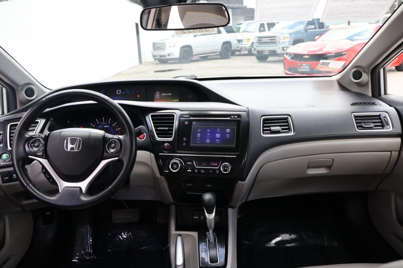 Honda Civic Hybrid Vehicle Full-screen Gallery Image 24