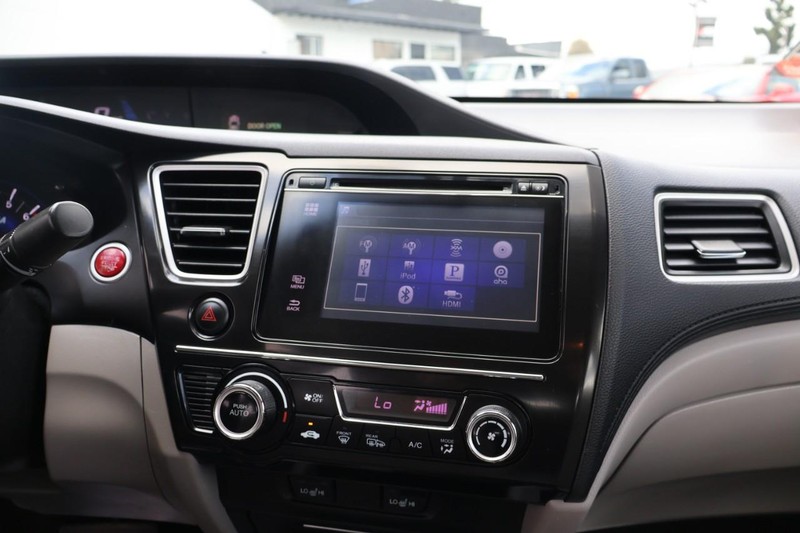 Honda Civic Hybrid Vehicle Full-screen Gallery Image 29