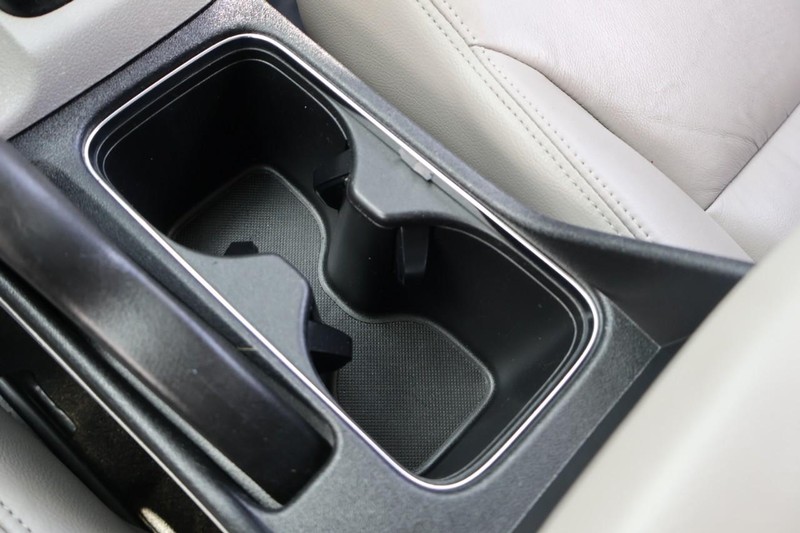 Honda Civic Hybrid Vehicle Full-screen Gallery Image 33