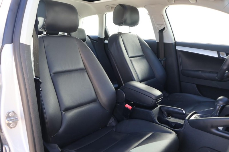 Audi A3 Vehicle Full-screen Gallery Image 22