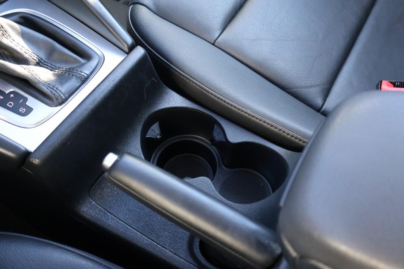 Audi A3 Vehicle Full-screen Gallery Image 33