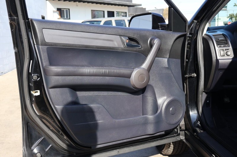 Honda CR-V Vehicle Full-screen Gallery Image 15