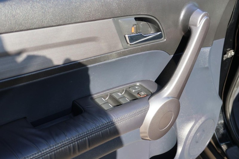 Honda CR-V Vehicle Full-screen Gallery Image 16