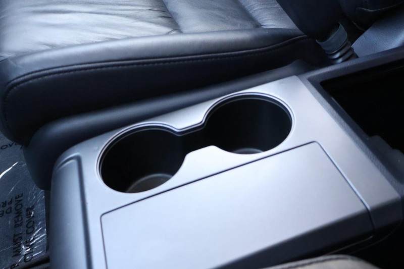 Honda CR-V Vehicle Full-screen Gallery Image 35