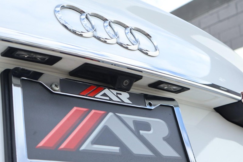 Audi A4 Sedan Vehicle Full-screen Gallery Image 08