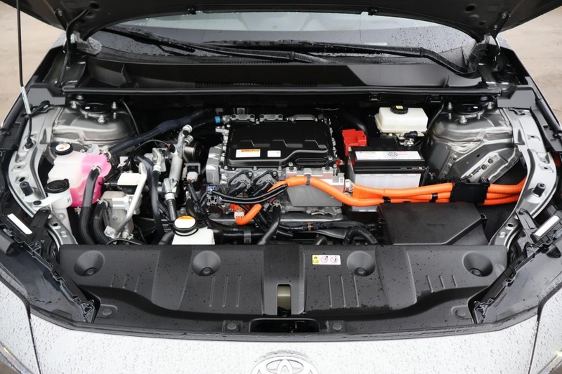 Toyota bZ4X Vehicle Full-screen Gallery Image 13