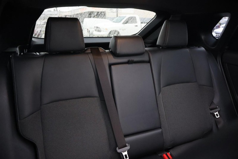 Toyota bZ4X Vehicle Full-screen Gallery Image 21