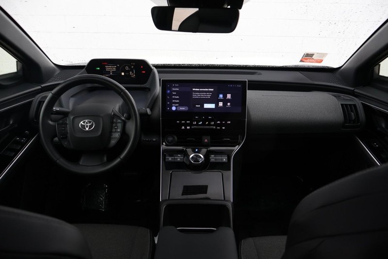 Toyota bZ4X Vehicle Full-screen Gallery Image 23