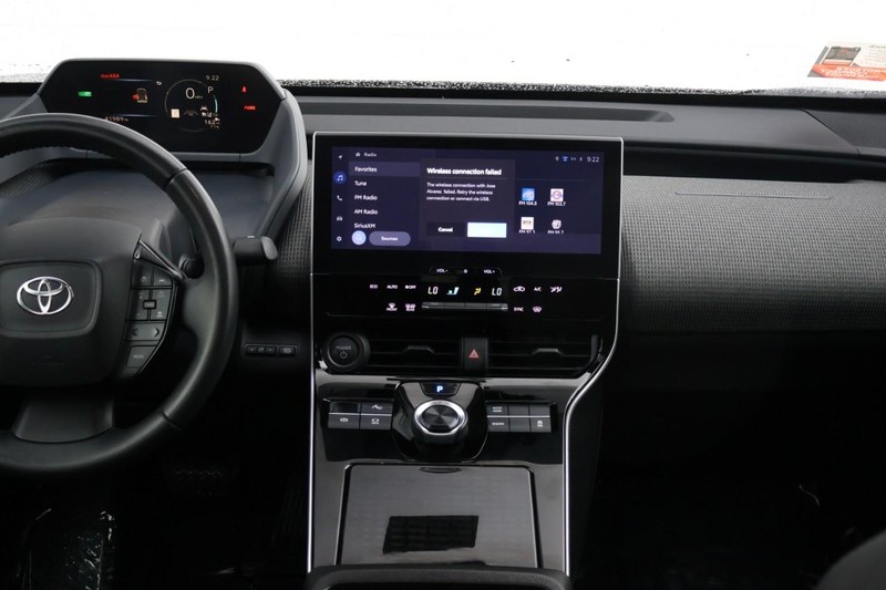 Toyota bZ4X Vehicle Full-screen Gallery Image 28