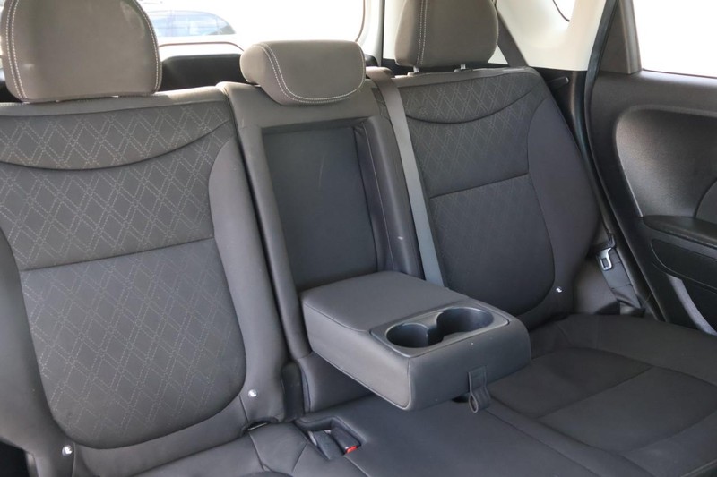 Kia Soul Vehicle Full-screen Gallery Image 22