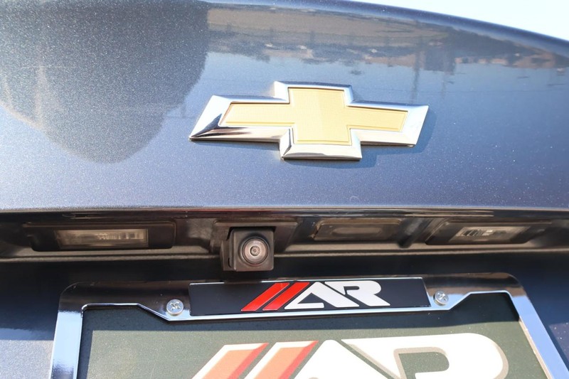 Chevrolet Malibu Vehicle Full-screen Gallery Image 08