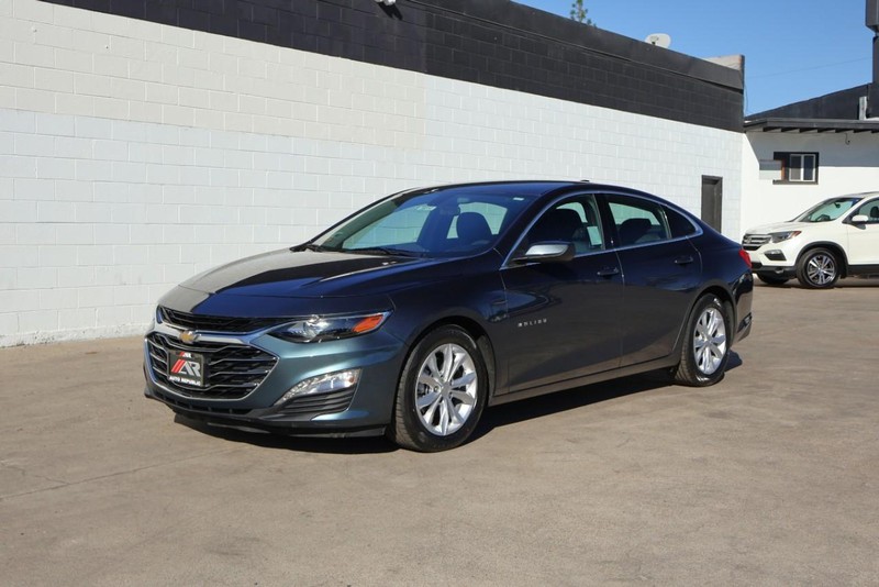 Chevrolet Malibu Vehicle Full-screen Gallery Image 12