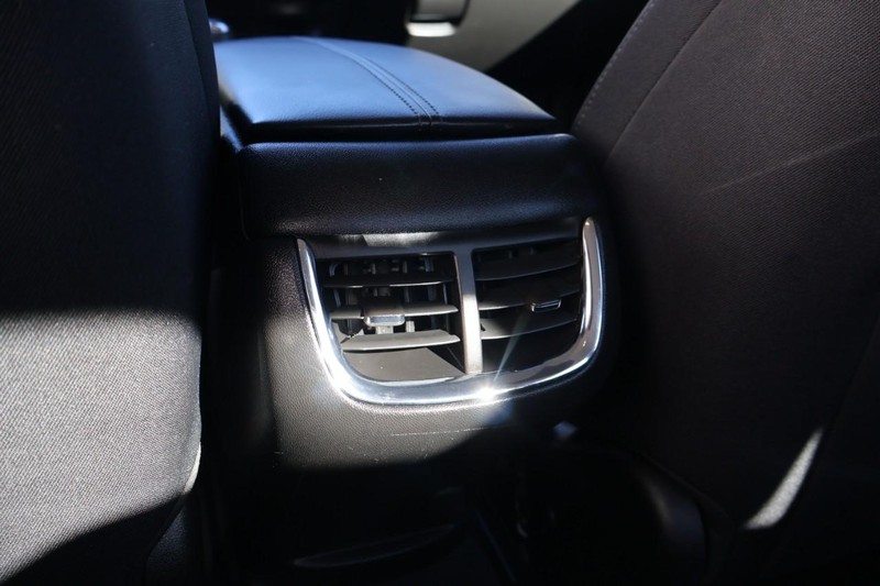 Chevrolet Malibu Vehicle Full-screen Gallery Image 23