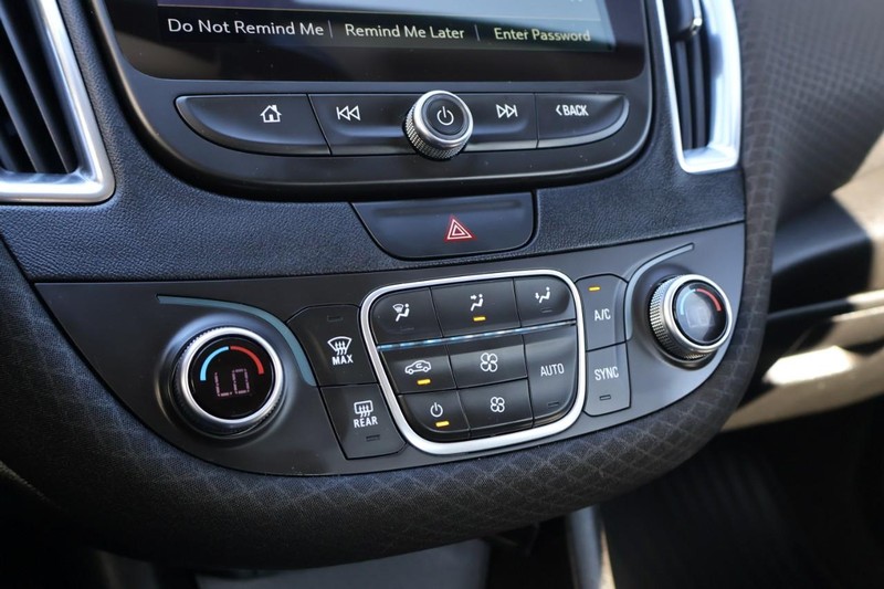 Chevrolet Malibu Vehicle Full-screen Gallery Image 33