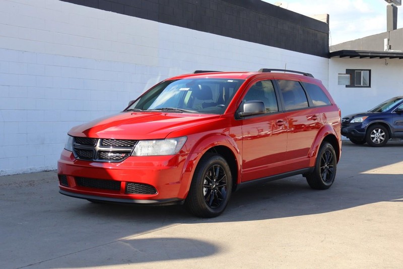 Dodge Journey Vehicle Full-screen Gallery Image 12