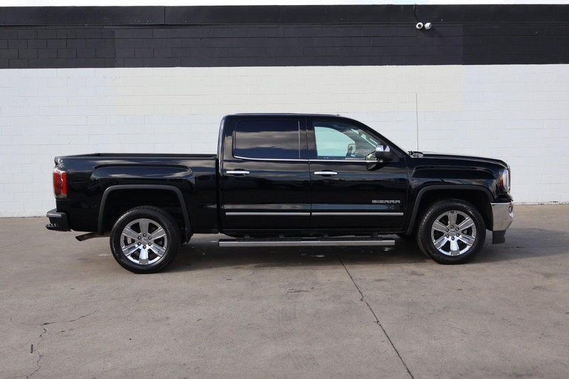 GMC Sierra 1500 Vehicle Full-screen Gallery Image 04