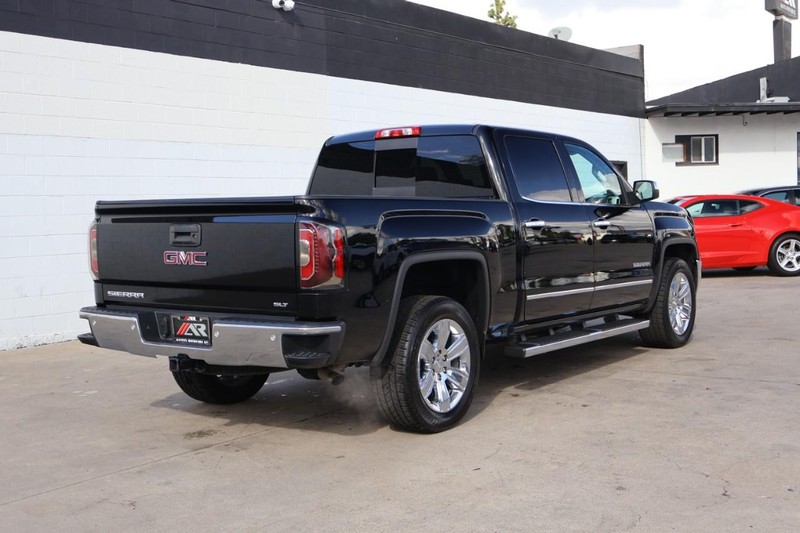 GMC Sierra 1500 Vehicle Full-screen Gallery Image 05