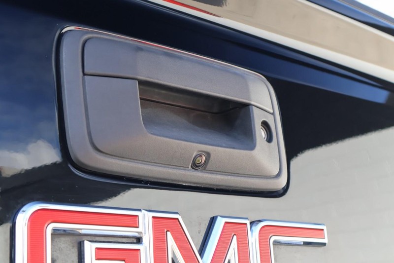 GMC Sierra 1500 Vehicle Full-screen Gallery Image 08