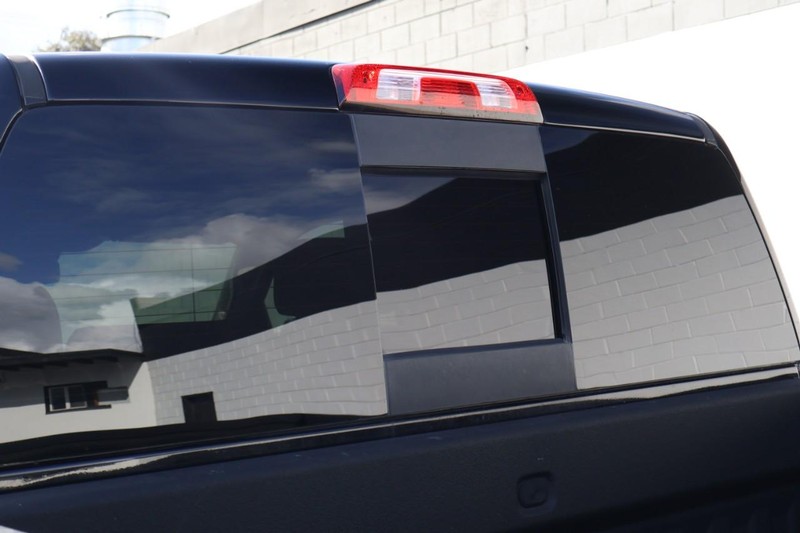 GMC Sierra 1500 Vehicle Full-screen Gallery Image 10