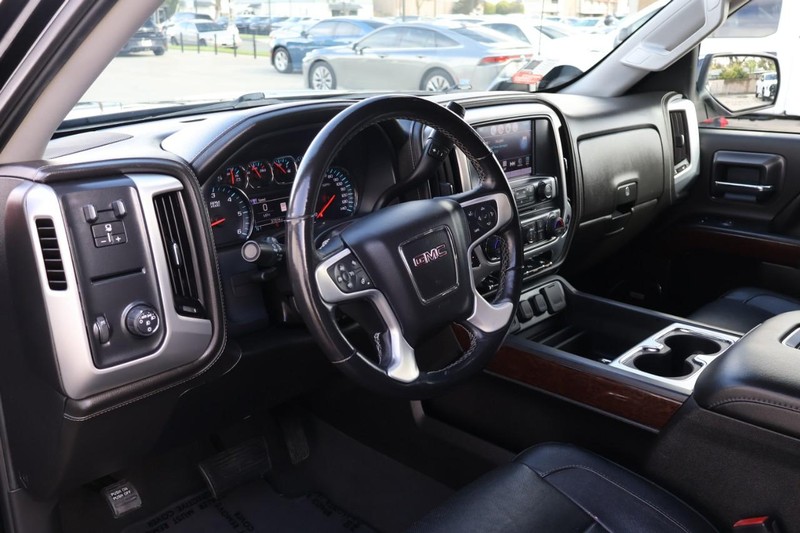 GMC Sierra 1500 Vehicle Full-screen Gallery Image 20
