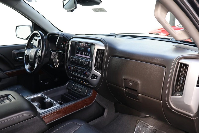 GMC Sierra 1500 Vehicle Full-screen Gallery Image 25