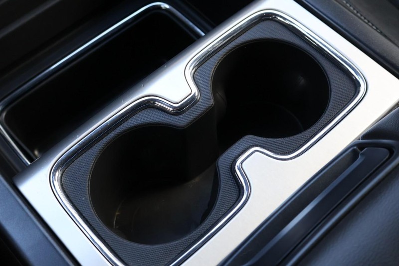 GMC Sierra 1500 Vehicle Full-screen Gallery Image 43