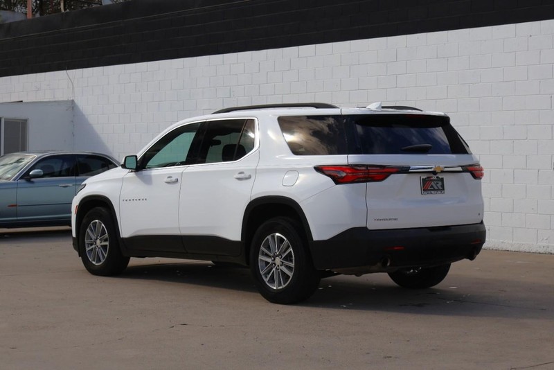 Chevrolet Traverse Vehicle Full-screen Gallery Image 11