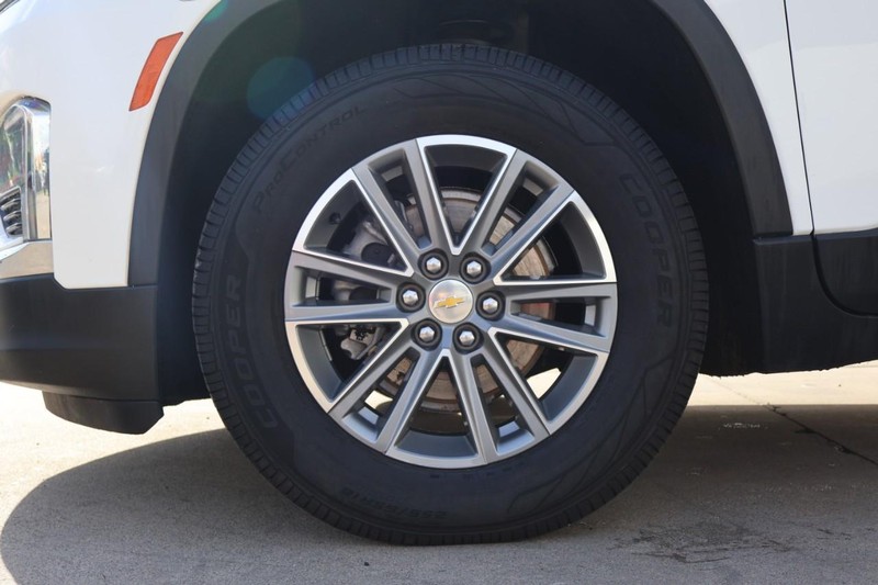 Chevrolet Traverse Vehicle Full-screen Gallery Image 15