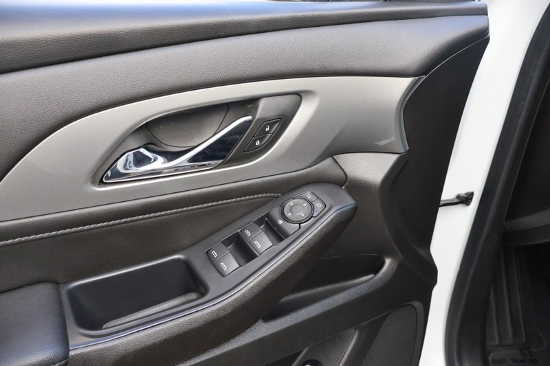 Chevrolet Traverse Vehicle Full-screen Gallery Image 17