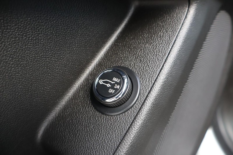 Chevrolet Traverse Vehicle Full-screen Gallery Image 18