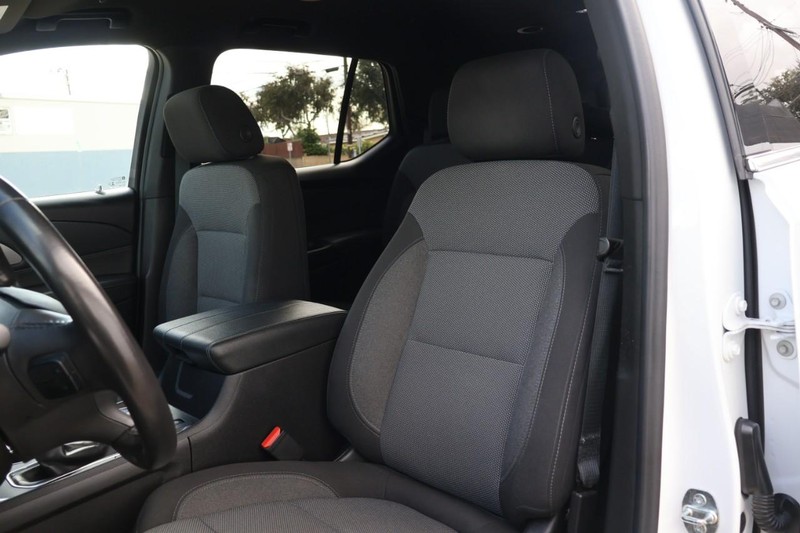 Chevrolet Traverse Vehicle Full-screen Gallery Image 21