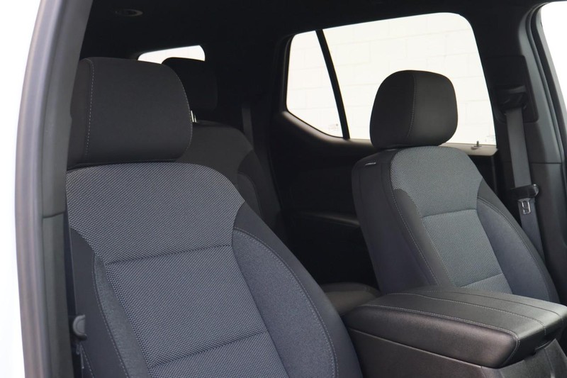 Chevrolet Traverse Vehicle Full-screen Gallery Image 25