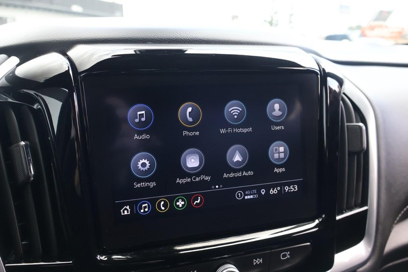 Chevrolet Traverse Vehicle Full-screen Gallery Image 35