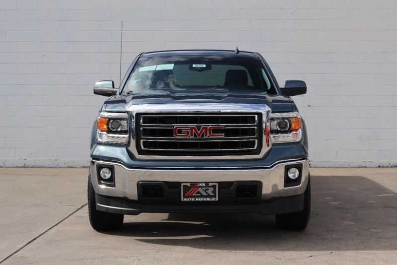 GMC Sierra 1500 Vehicle Full-screen Gallery Image 03