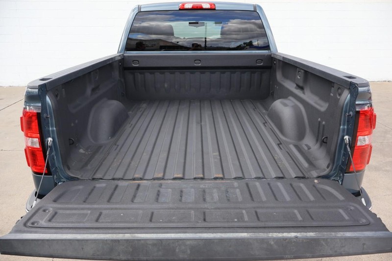 GMC Sierra 1500 Vehicle Full-screen Gallery Image 08