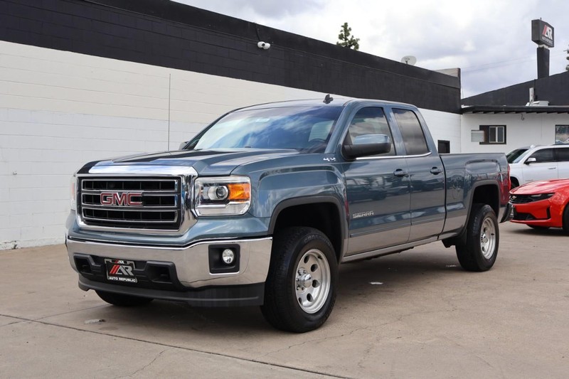 GMC Sierra 1500 Vehicle Full-screen Gallery Image 11