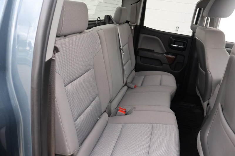 GMC Sierra 1500 Vehicle Full-screen Gallery Image 21