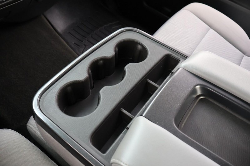 GMC Sierra 1500 Vehicle Full-screen Gallery Image 32