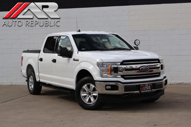 Ford F-150 Vehicle Full-screen Gallery Image 01