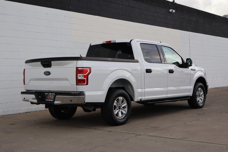 Ford F-150 Vehicle Full-screen Gallery Image 05