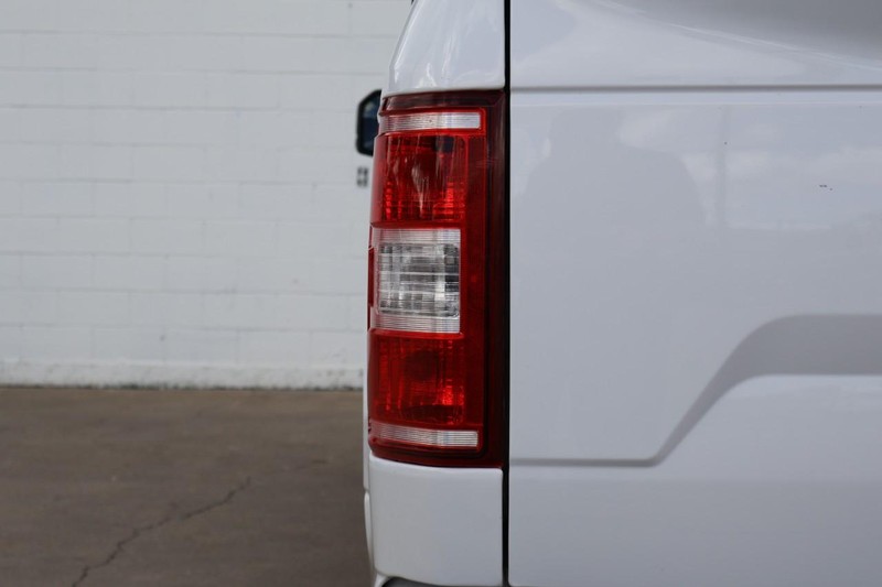 Ford F-150 Vehicle Full-screen Gallery Image 07