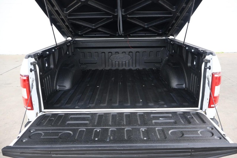 Ford F-150 Vehicle Full-screen Gallery Image 09