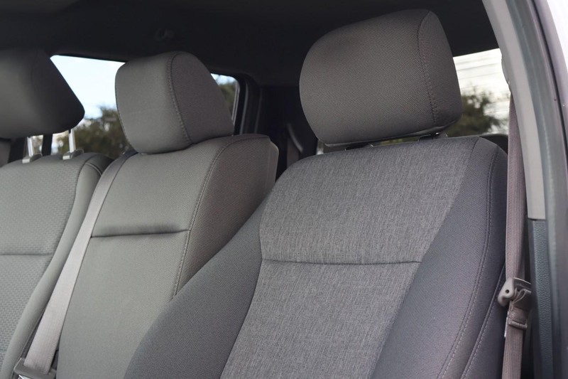 Ford F-150 Vehicle Full-screen Gallery Image 22