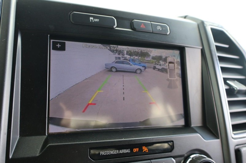 Ford F-150 Vehicle Full-screen Gallery Image 33